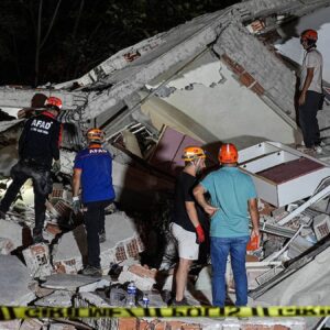 balikesirdeki depremde yikilan bina ile ilgili vahim iddia mA3uiJzx