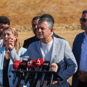 ozgur ozel silivride konustu cercioglu ayriksi bir vaka buradaki arkadaslar bir milim egilmedi z2hAN9tq