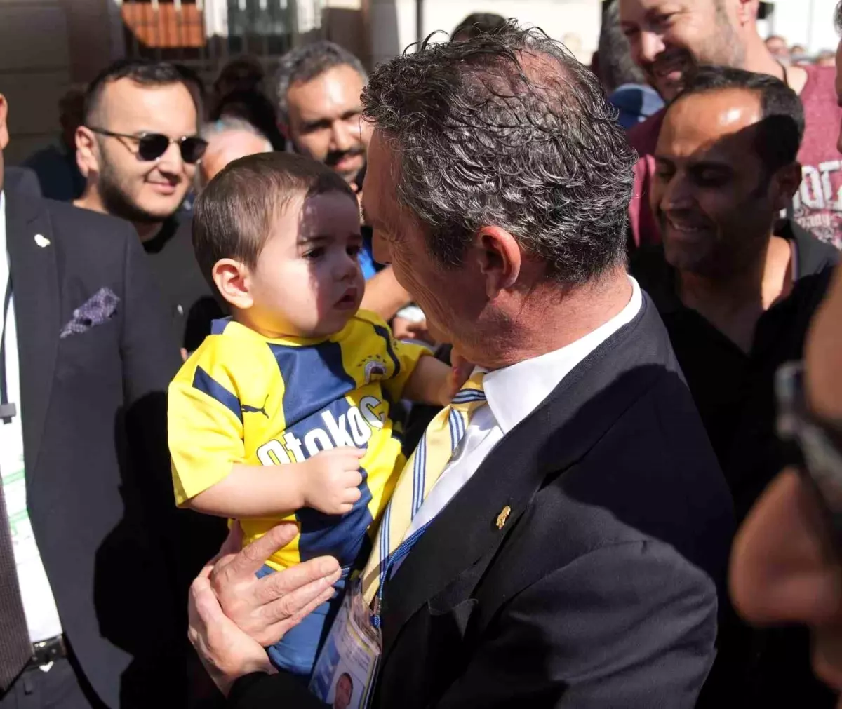 ali koca kongre uyelerinden yogun ilgi nSTInjUn