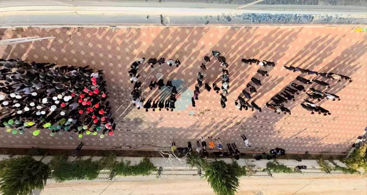 adiyaman doga kolejinden filistine destek koreografisi 4ZFswaWQ