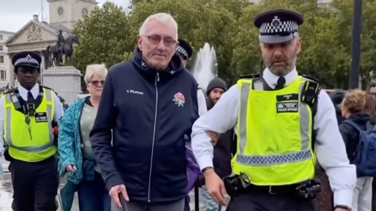 londrada gorme engelli bir kisi israili elestirdigi gerekcesiyle tutuklandi LsQxYx35