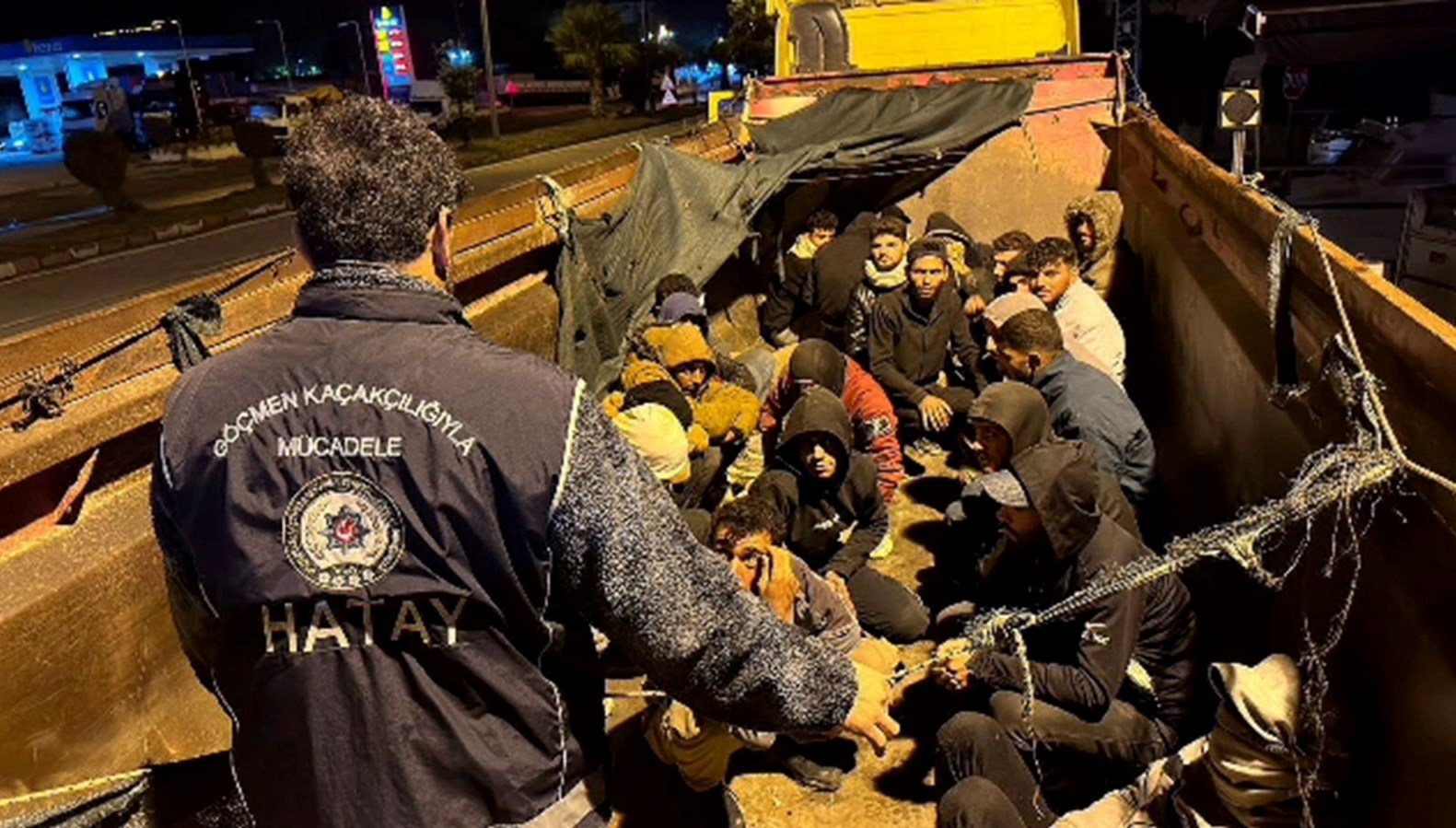 tirin dorsesinden gocmenler cikti FynhVqb2.jpg