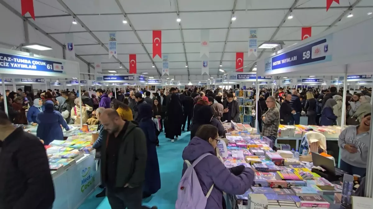 uskudar kitap fuarinda kitap okuma aliskanligina vurgu P5CNdddA