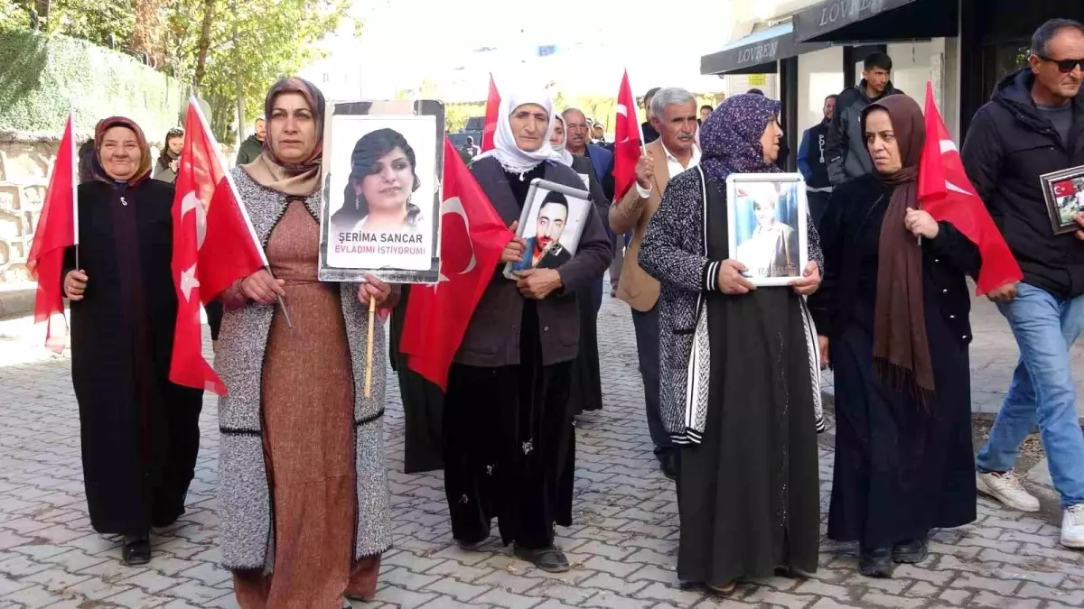 vanda evlat nobeti 111 haftasinda baris umutlariyla sona yaklasiyor MXaizitG.jpg