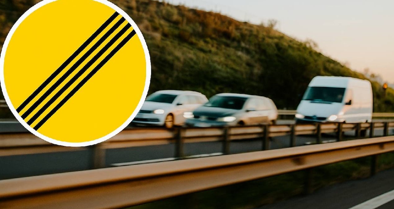 4 cizgili sari trafik levhasi suruculeri meraklandirdi iste anlami 5nmQKqQP.jpg