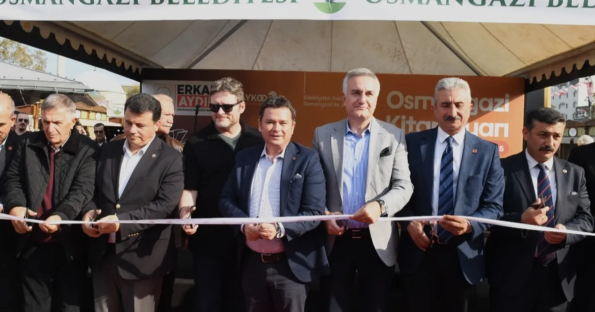 bursada edebiyatin kalbi osmangazide atiyor ZeW75g2J.webp