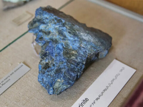 Fas’ta Alınan Gizemli Mavi Taşın Bilim Dünyasındaki Etkisi